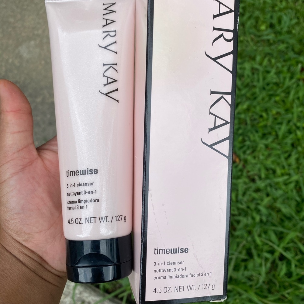 Face cleanser